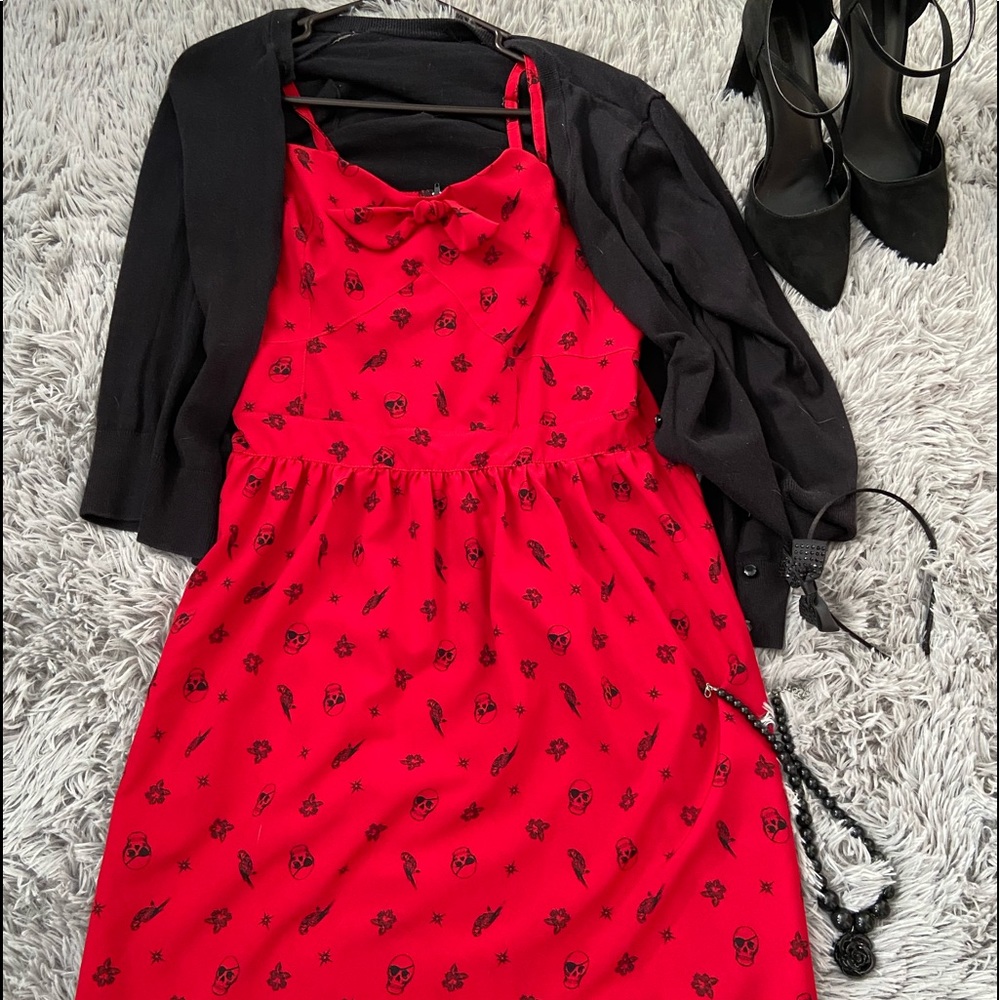 NWT Hot Topic Skull Dress